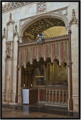 20 Bishop Goldwells Tomb D3013197.jpg
