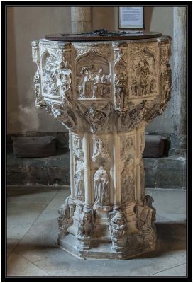 24 Font D3013211.jpg