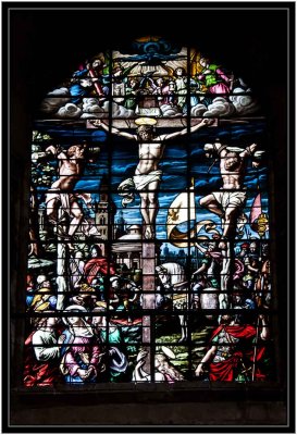 33 Stained Glass - Crucifixion D3013237.jpg