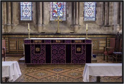 19 High Altar D7501009.jpg