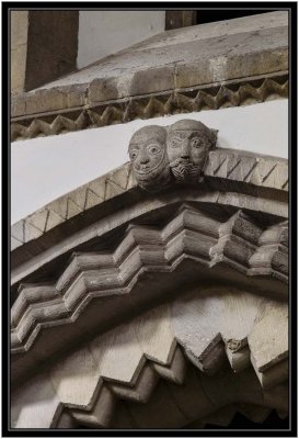 38 Corbel Figures D7501060.jpg