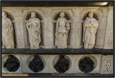 23 Apostles and Monks in mourning D7508320.jpg