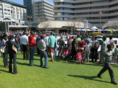 Windhoek people observing a minor traffic accident