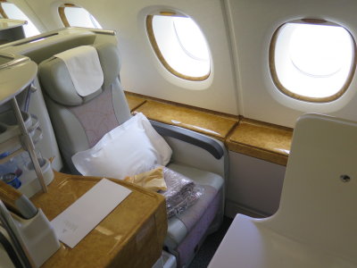 Emirates business class seat