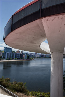 Museo di arte contemporanea a Niteroi 5