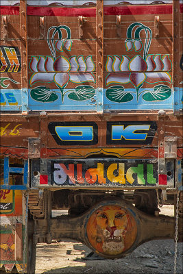 camion artistico copy.jpg
