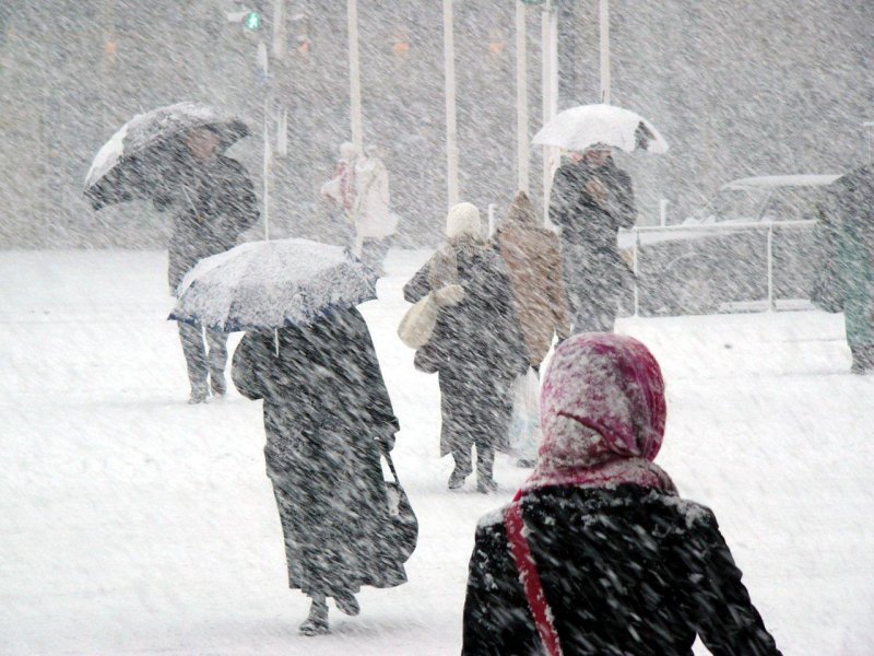 1-SNOW STORM IN  KIEV UKRANIE.jpg