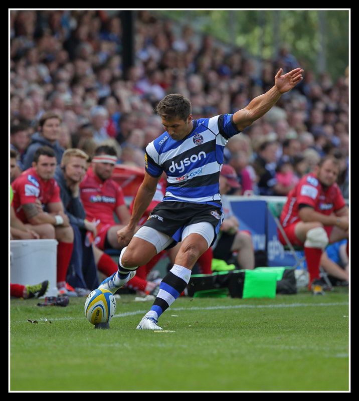 Gavin Henson kicking a conversion