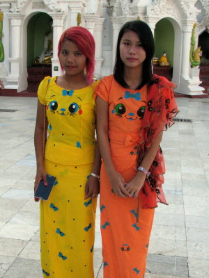 Teens, Shwedagon Paya