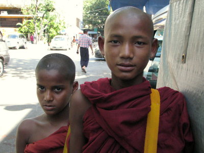 Monks, Yangon
