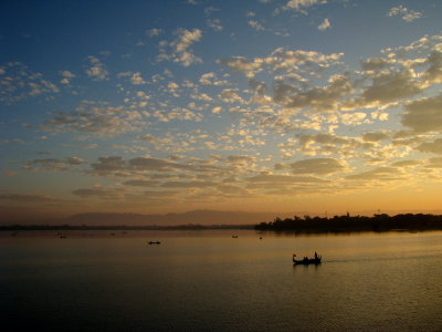 Sunrise, Taungthaman Lake