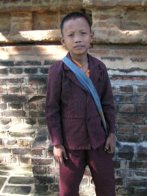 Young boy, Bagan