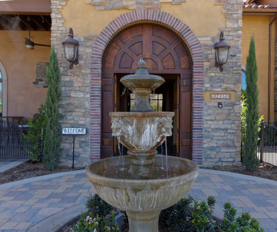 Robert Renzoni Winery Entrance