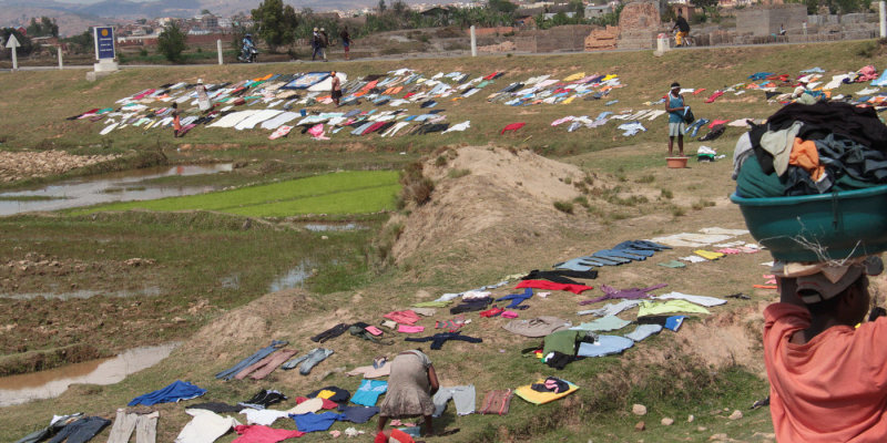 The laundry business, Tana