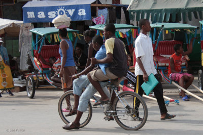 Street scene in Mahajanga