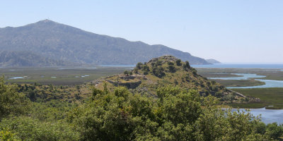 Kaunos Rock from the road to Çandir