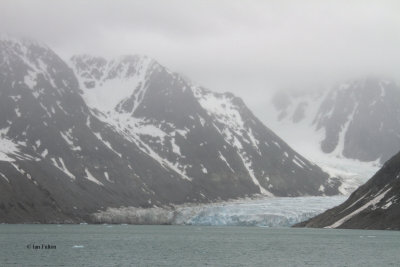 Magdalenafjorden and the Waggonwaybreen Glacier, Svalbard