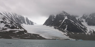 Magdalenafjorden and the Waggonwaybreen Glacier, Svalbard