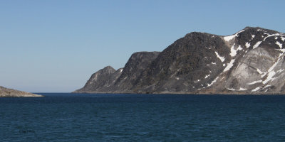 Sailing towards Raudfjorden, Svalbard