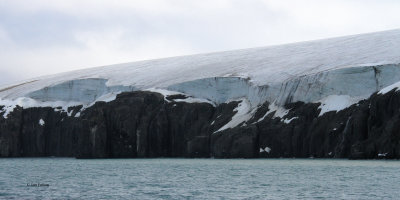 The ice cap at Alkefjellet, Svalbard