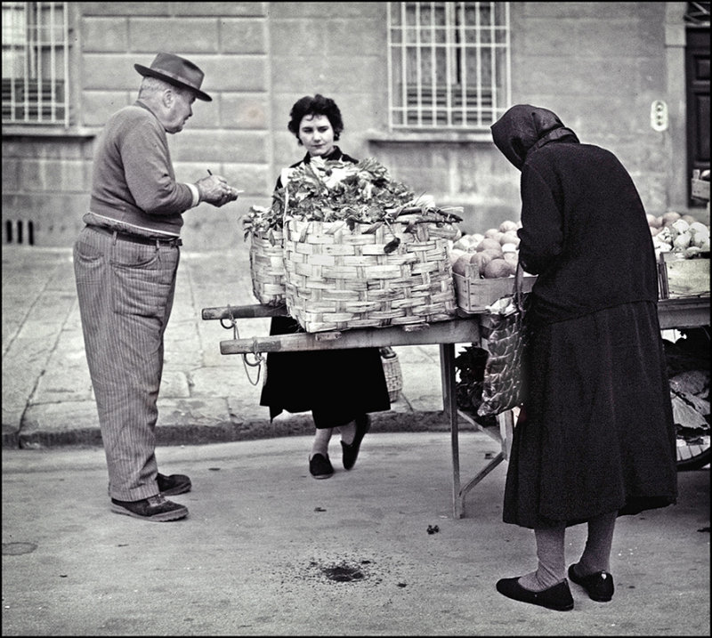 Taking an Order,  Naples  55
