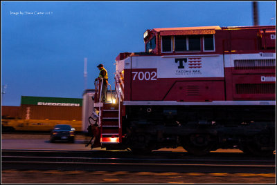 The 7002 does a little night work in the yard
