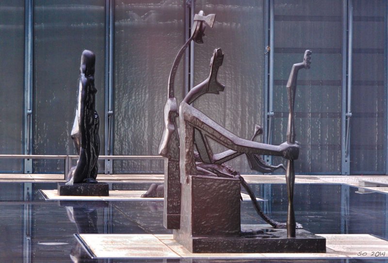 Sculptures in Beaubourg IV