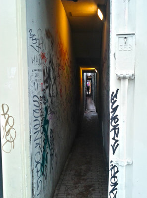 Entry to red lights