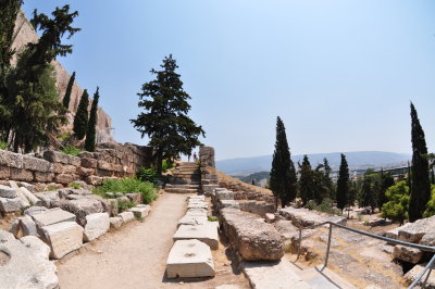 On the way to Acropolis
