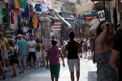 Street life in Plaka