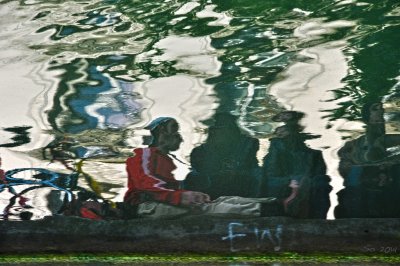Chilling on Canal Saint-Martin IV
