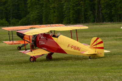 Bu-133D-1 Jungmeister & CASA 1-131E Jungmann