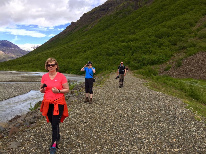 Sigurlaug, Inger og Skúli við Morsá