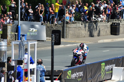 NEW! ... 2015 Isle of Man, June 10  SuperSport Race2, Sidecars Race 2 - Grandstand - Gallery 4