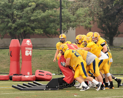 Queen's Football Practice 05102 copy.jpg