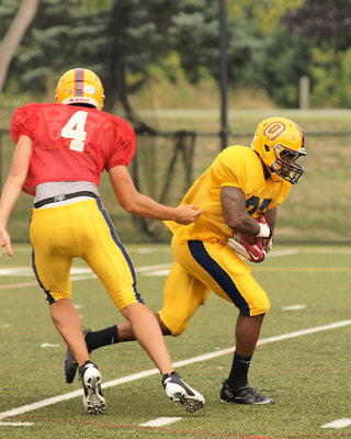 Queen's Football Practice 05045 copy.jpg