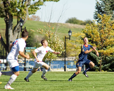 Queen's vs Royal Military College 07923 copy.jpg