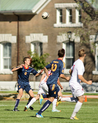 Queen's vs Royal Military College 08111 copy.jpg