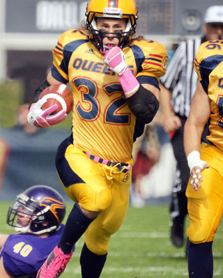 Queen's vs Laurier 09907 copy.jpg