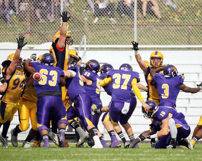 Queen's vs Laurier 09959 copy.jpg