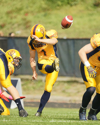 Queen's vs Laurier 09966 copy.jpg