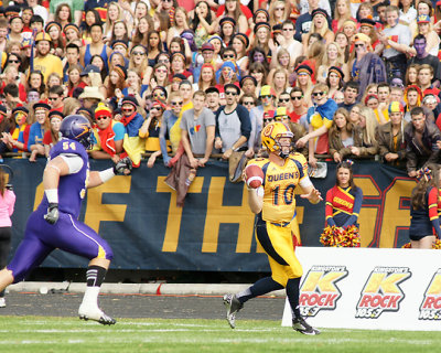 Queen's vs Laurier 00493 copy.jpg