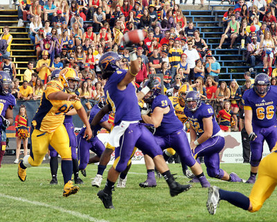 Queen's vs Laurier 00843 copy.jpg