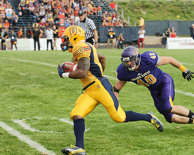 Queen's vs Laurier 00878 copy.jpg