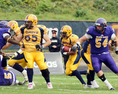 Queen's vs Laurier 00918 copy.jpg