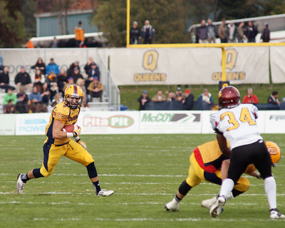 Queen's vs Guelph 02717 copy.jpg