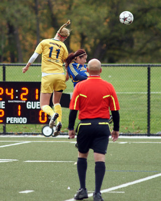 Queen's vs Laurentian 03079 copy.jpg