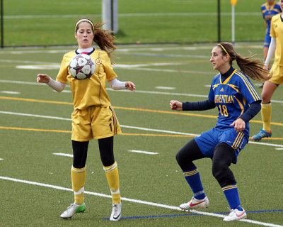 Queen's vs Laurentian 03098 copy.jpg