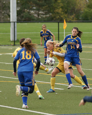 Queen's vs Laurentian 03099 copy.jpg