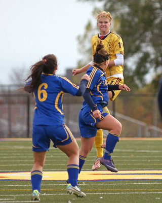 Queen's vs Laurentian 03175 copy.jpg